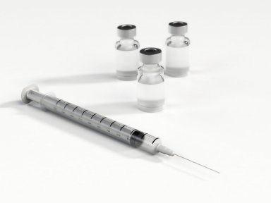 Duas vacinas contra covid-19 comeam testes no Brasil