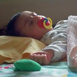 Horário de dormir irregular gera problemas comportamentais em crianças