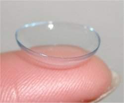Nova tcnica combate infeces em lentes de contato