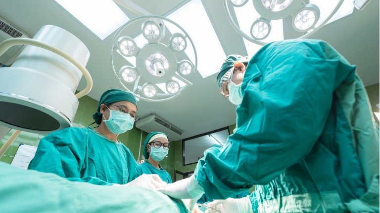 Cirurgies hbeis aumentam sobrevivncia ao cncer de clon em 70%