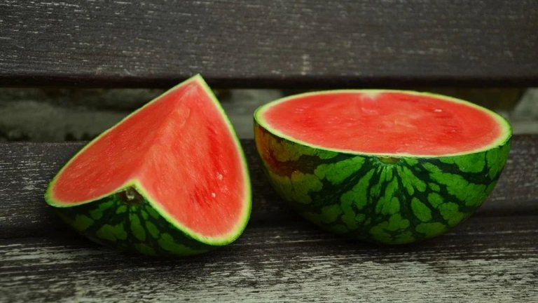 Quais alimentos evitam ou induzem a formação de cálculos renais?