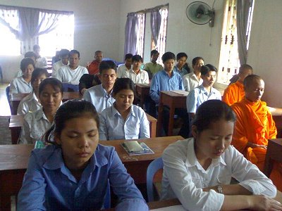 Meditao em grupo reduz dramaticamente violncia no Camboja