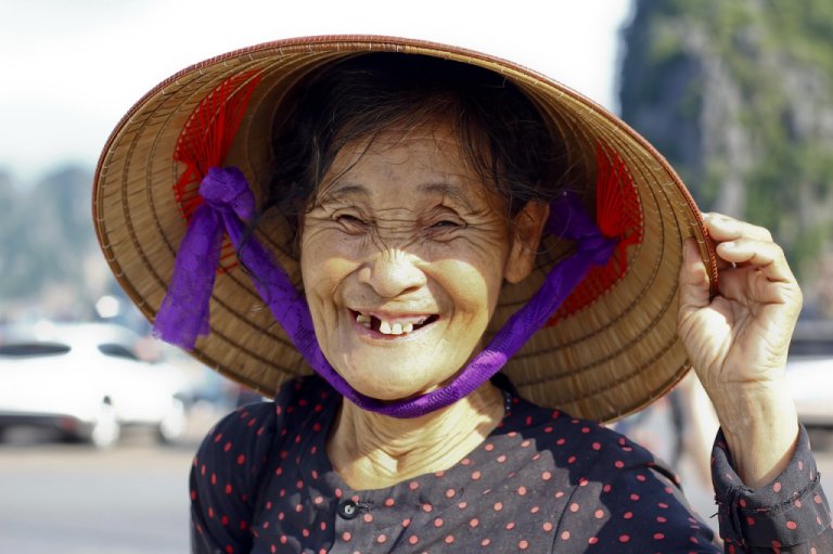 Idosos japoneses superam dificuldades do envelhecimento com atitude de gratidão