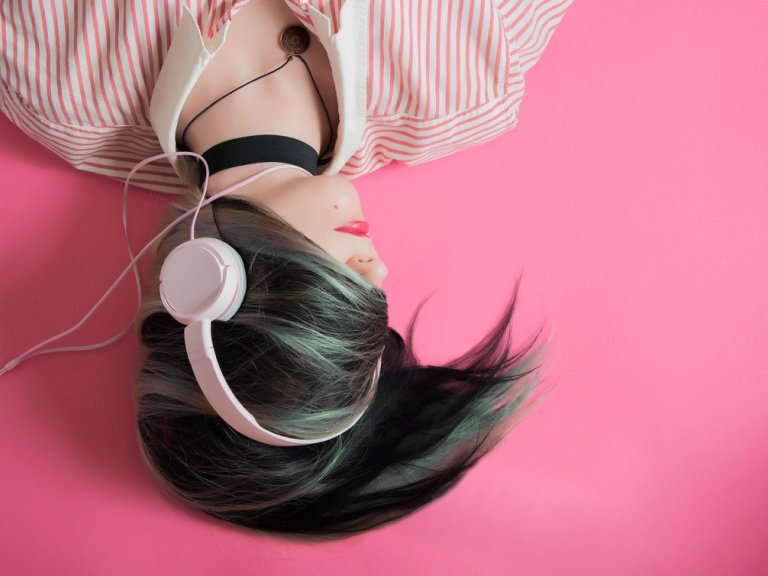 Preferências musicais unem personalidades em todo o mundo