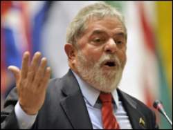 Metade dos recursos usados para salvar bancos erradicaria fome no mundo, diz Lula