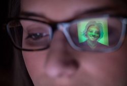 Amor online exige que você pareça real, não perfeito